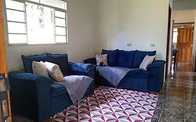 Canto dos Pássaros- Casa de campo em Gonçalves